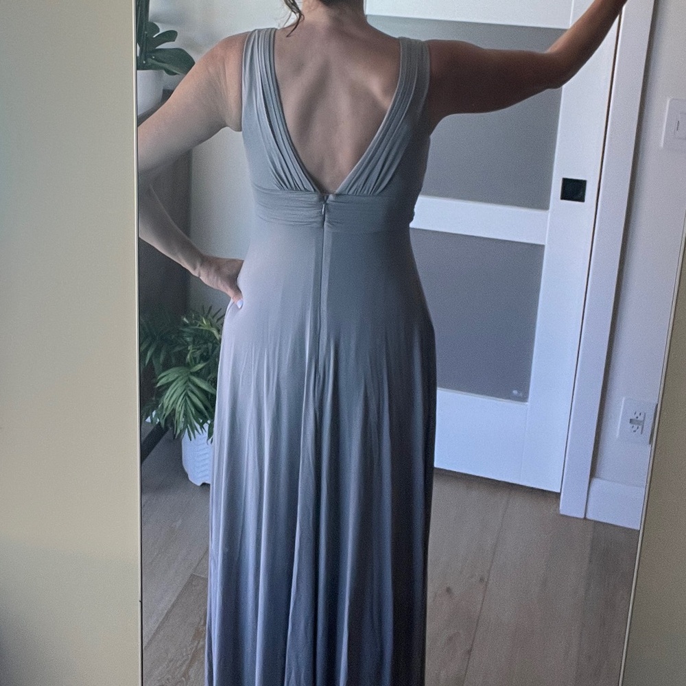 NWT BCBGMaxAzria “Jemma” sleeveless grey dress with broach. - Picture 2 of 7